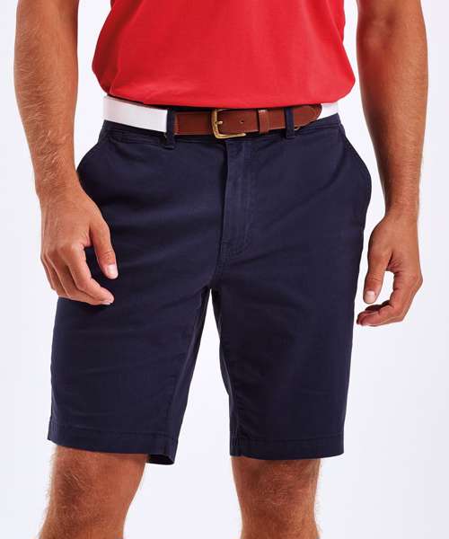 Men’s lightweight chino shorts