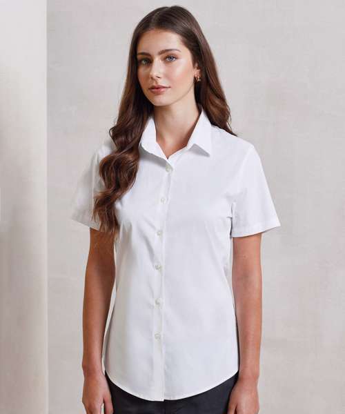 Women's stretch fit cotton poplin short sleeve blouse